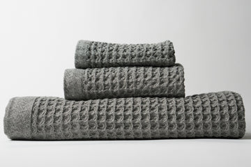 Nutrl Home Antimicrobial Waffle Weave Grey Bath Towel Set