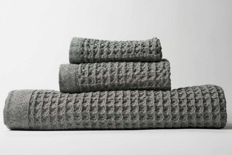 Nutrl Home Antimicrobial Waffle Weave Grey Bath Towel Set